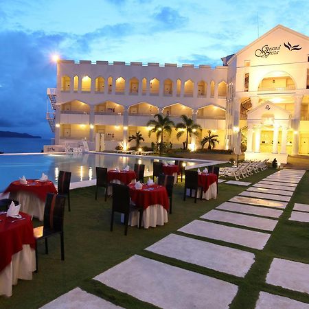 Yapak Boracay Grand Vista Resort & Spa מראה חיצוני תמונה