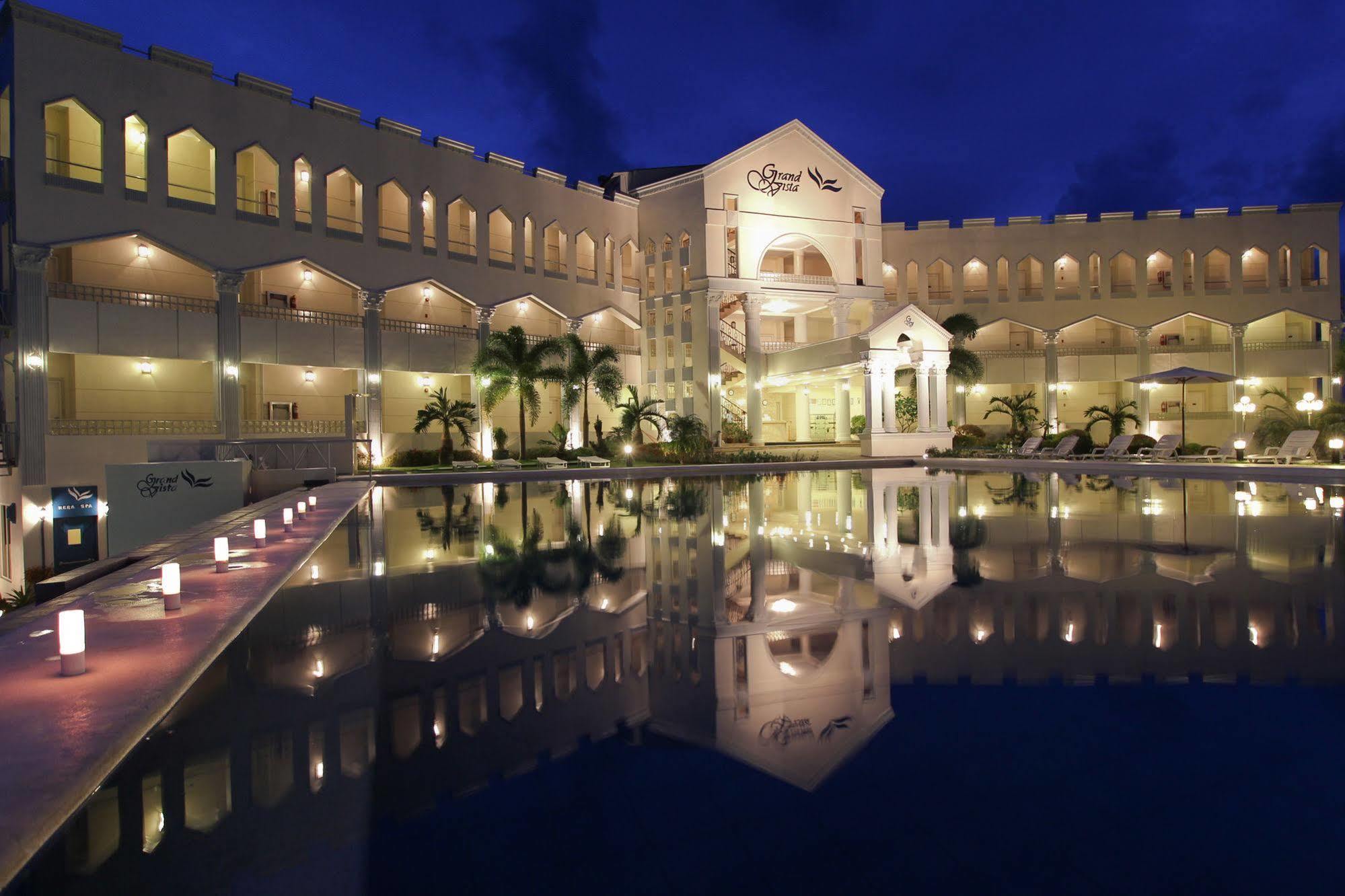 Yapak Boracay Grand Vista Resort & Spa מראה חיצוני תמונה