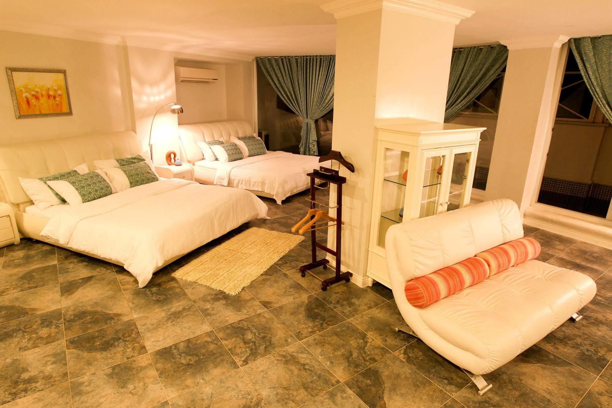 Yapak Boracay Grand Vista Resort & Spa מראה חיצוני תמונה